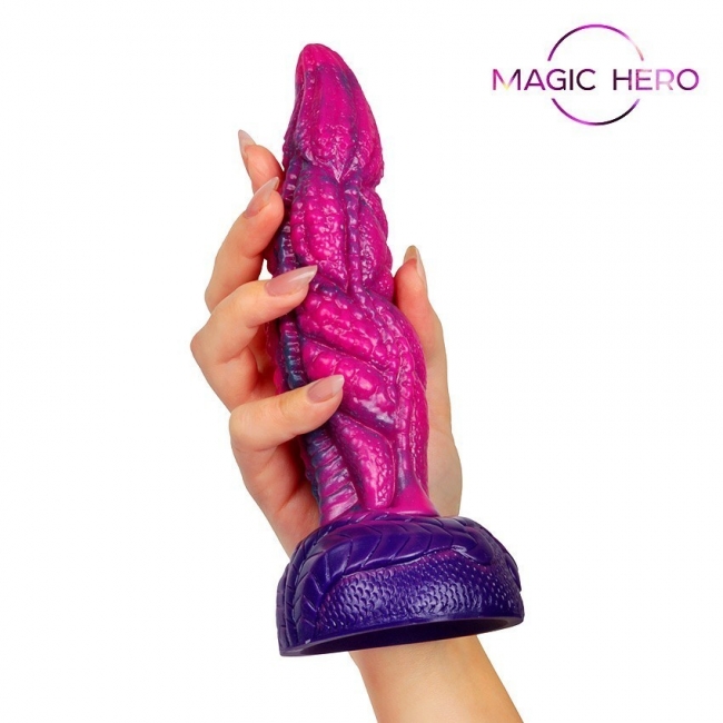 Необычный фаллоимитатор MAGIC HERO 170 мм